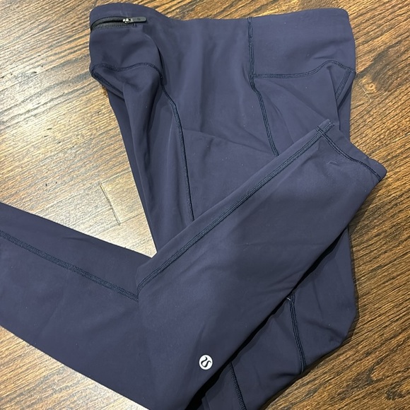 Lululemon leggings in blue size 6 - Picture 2 of 7